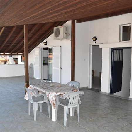 Apartments Stavroula Ηospitality Vrasná Cameră foto
