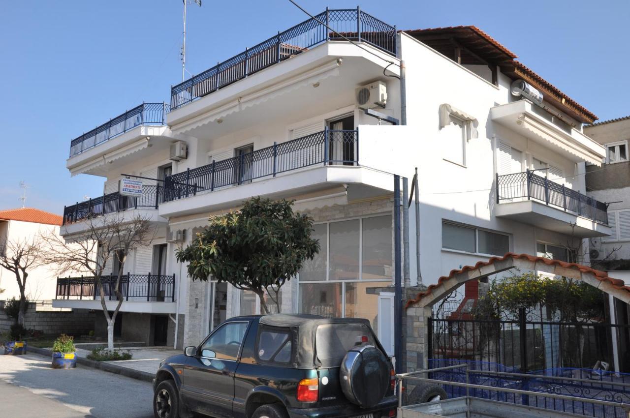 Apartments Stavroula Ηospitality Vrasná Cameră foto
